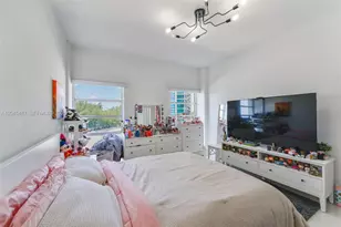 880 NE 69th St, Miami, FL 33138 - Photo 26