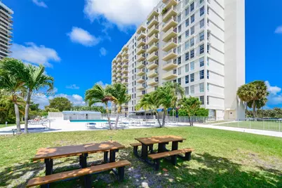 880 NE 69th St #5L, Miami, FL 33138 - Photo 1