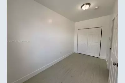 1051 NW 2nd St #10, Miami, FL 33128 - Photo 2