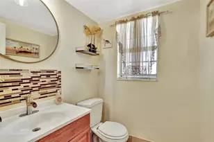 470 N Laurel Dr, Margate, FL 33063 - Photo 10