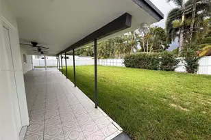 8090 W 18th Lane Rd, Hialeah, FL 33014 - Photo 6