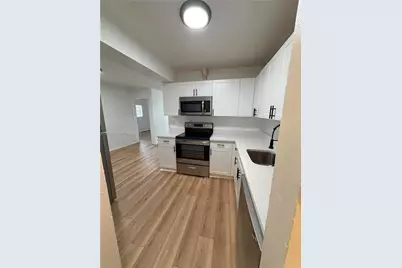 2551 NW 26th St, Sunrise, FL 33313 - Photo 8