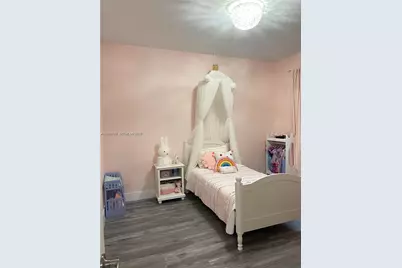 8719 W 33rd Ave, Hialeah, FL 33018 - Photo 22