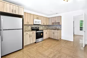 1350 NE 149th St, Miami, FL 33161 - Photo 2