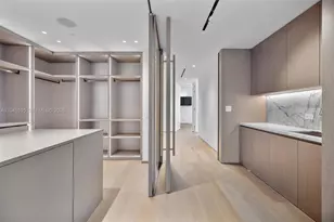 1100 Biscayne Blvd, Miami, FL 33132 - Photo 30