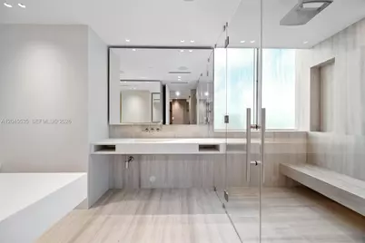1100 Biscayne Blvd #3906, Miami, FL 33132 - Photo 32