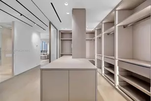 1100 Biscayne Blvd, Miami, FL 33132 - Photo 28
