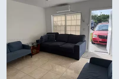 4211 SW 38th St, West Park, FL 33023 - Photo 6