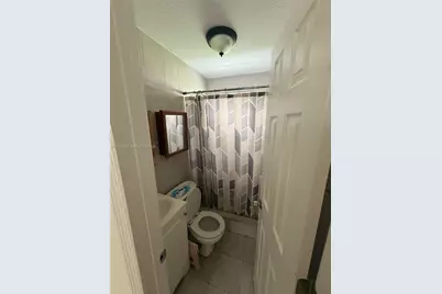 4211 SW 38th St, West Park, FL 33023 - Photo 18