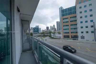 350 S Miami Ave #306, Miami, FL 33130 - Photo 4