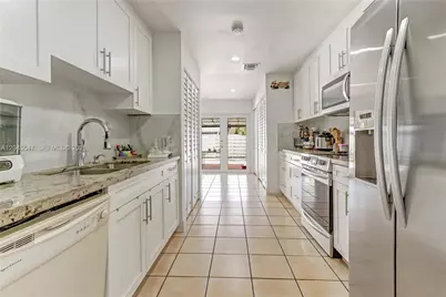 10125 SW 139th Pl, Miami, FL 33186 - Photo 6