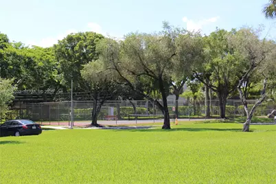 9459 W McNab Rd #215, Tamarac, FL 33321 - Photo 18
