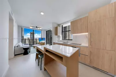 11 NE 6th St #3209, Miami, FL 33132 - Photo 2