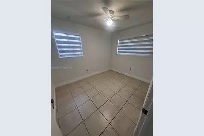 8720 NW 11th St, Pembroke Pines, FL 33024 - Photo 10