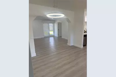 8720 NW 11th St, Pembroke Pines, FL 33024 - Photo 6