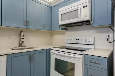 2301 S Ocean Dr #1006, Hollywood, FL 33019 - Photo 6