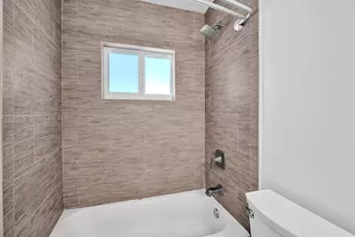 1807 SW 102nd Pl, Miami, FL 33165 - Photo 28