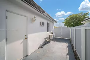 1807 SW 102nd Pl, Miami, FL 33165 - Photo 50