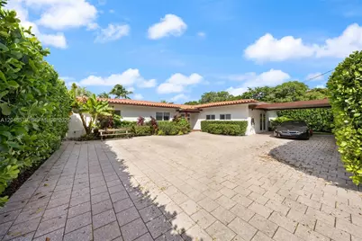 12944 Banyan Rd, North Miami, FL 33181 - Photo 2