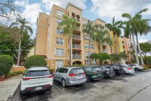 19701 E Country Club Dr, Aventura, FL 33180 - Photo 34