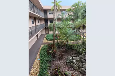 10975 SW 107th St #302, Miami, FL 33176 - Photo 2