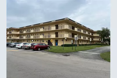 201 Berkley Rd #104, Hollywood, FL 33024 - Photo 1