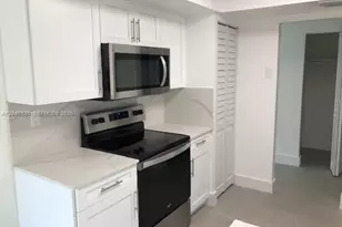 9124 SW 112th Ct, Miami, FL 33176 - Photo 2