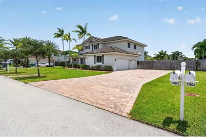 20943 SW 133rd Ave, Miami, FL 33177 - Photo 2