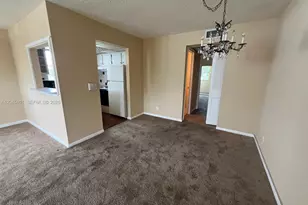 391 Windsor Q, West Palm Beach, FL 33417 - Photo 4