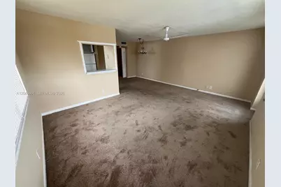 391 Windsor Q #0, West Palm Beach, FL 33417 - Photo 4