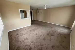 391 Windsor Q, West Palm Beach, FL 33417 - Photo 4