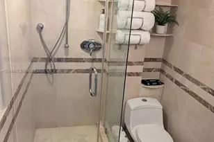 7600 Collins Ave, Miami Beach, FL 33141 - Photo 10