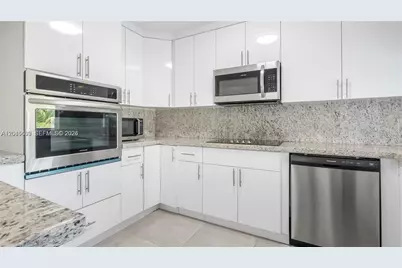 5211 NE 17th Ave, Fort Lauderdale, FL 33334 - Photo 12