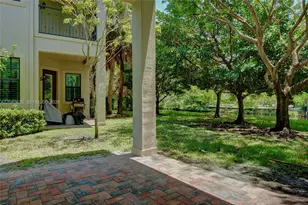 142 SW 127th Terrace, Plantation, FL 33325 - Photo 6