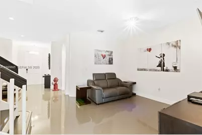 8925 W 33rd Ave, Hialeah, FL 33018 - Photo 8