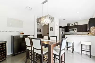 8925 W 33rd Ave, Hialeah, FL 33018 - Photo 10