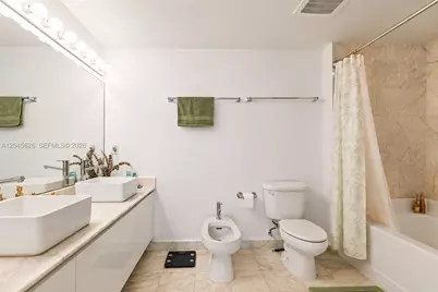 601 NE 36th St #3011, Miami, FL 33137 - Photo 14