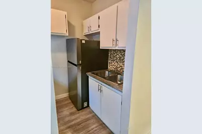 215 30th St #22, Miami Beach, FL 33140 - Photo 6