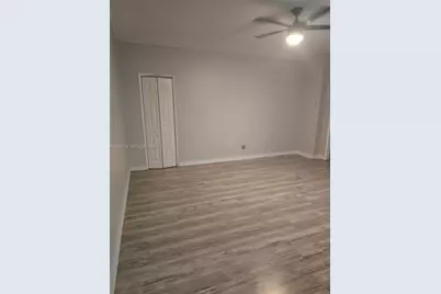 215 30th St #22, Miami Beach, FL 33140 - Photo 12