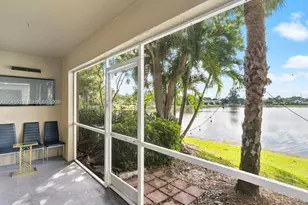 12170 SW 5th Ct, Pembroke Pines, FL 33025 - Photo 4