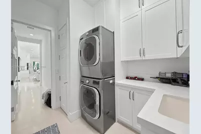 13689 Deering Bay Dr, Coral Gables, FL 33158 - Photo 36
