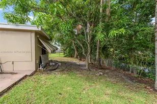 5081 SW 95th Ave, Cooper City, FL 33328 - Photo 16