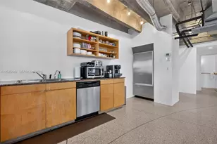 5255 Collins Ave, Miami Beach, FL 33140 - Photo 14