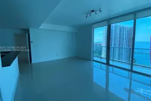 300 S Biscayne Blvd, Miami, FL 33131 - Photo 1