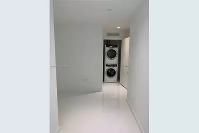 851 NE 1st Ave #2702, Miami, FL 33132 - Photo 8
