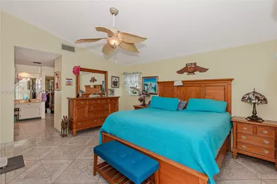 17617 NW 61st Ct N, Hialeah, FL 33015 - Photo 22