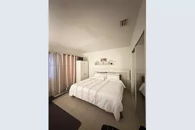 809 NE 2nd St Unit 1-2, Hallandale Beach, FL 33009 - Photo 16