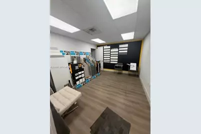 7500 NW 74th Ave, Medley, FL 33166 - Photo 8