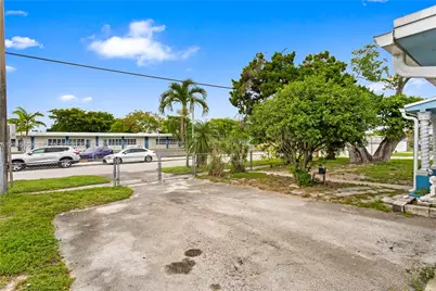 3030 NW 176th St, Miami Gardens, FL 33056 - Photo 6