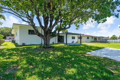 8841 NW 14th Ave, Miami, FL 33147 - Photo 34